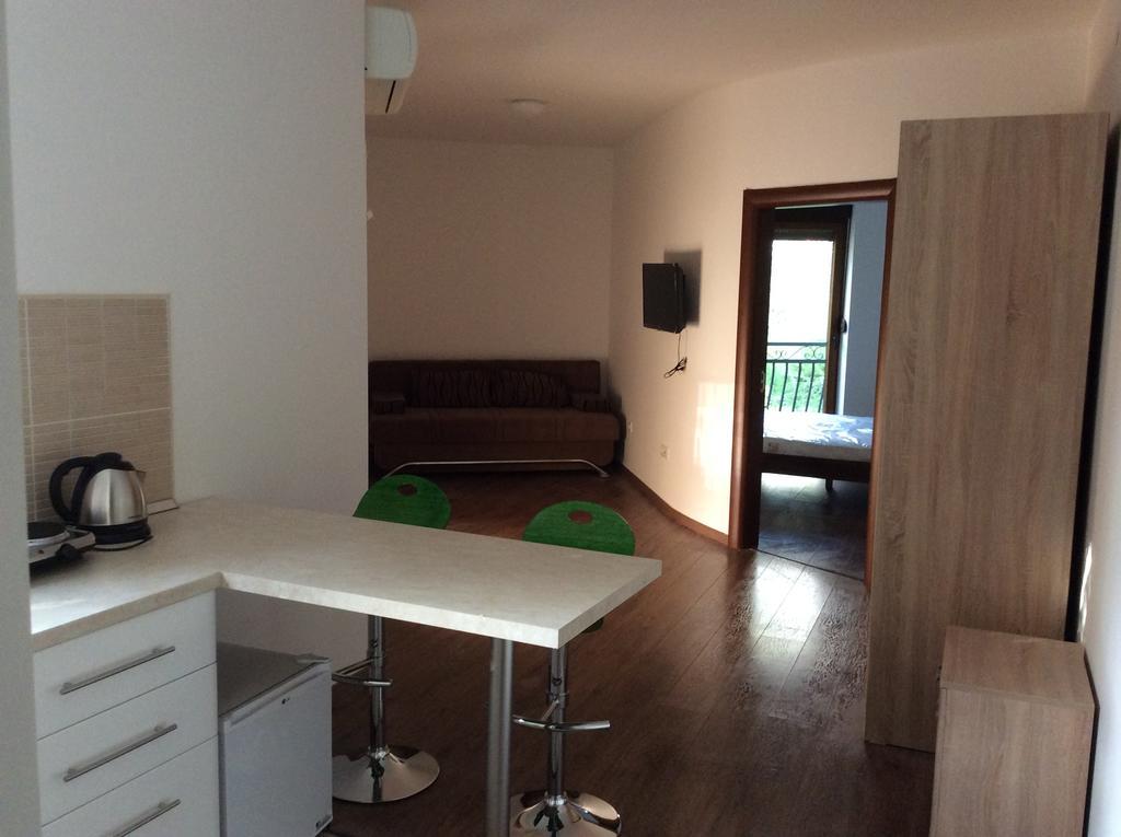 Olive Terrace Apartments 3 Будва Екстер'єр фото