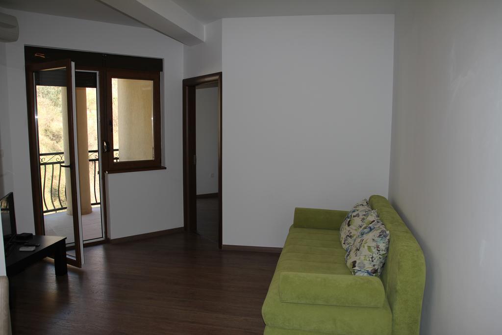Olive Terrace Apartments 3 Будва Екстер'єр фото